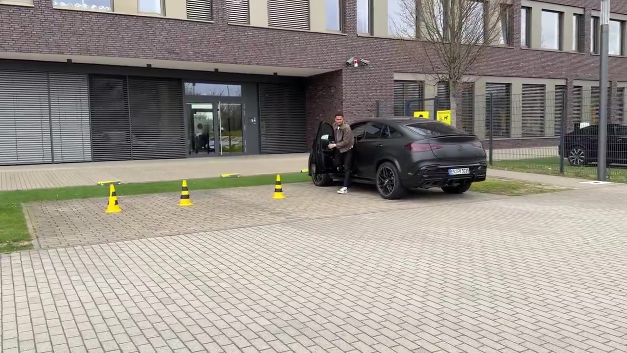 九游体育比分直播、实时比分网、足球比分、篮球比分、电竞比分、九游体育战绩查询-德天空:恩梅查已抵达俱乐部签新合同 他将成多特收入最高球员之一